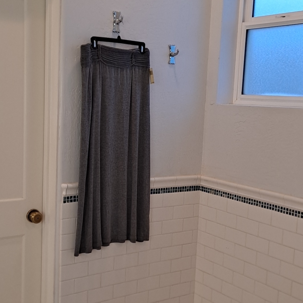 Gray skirt